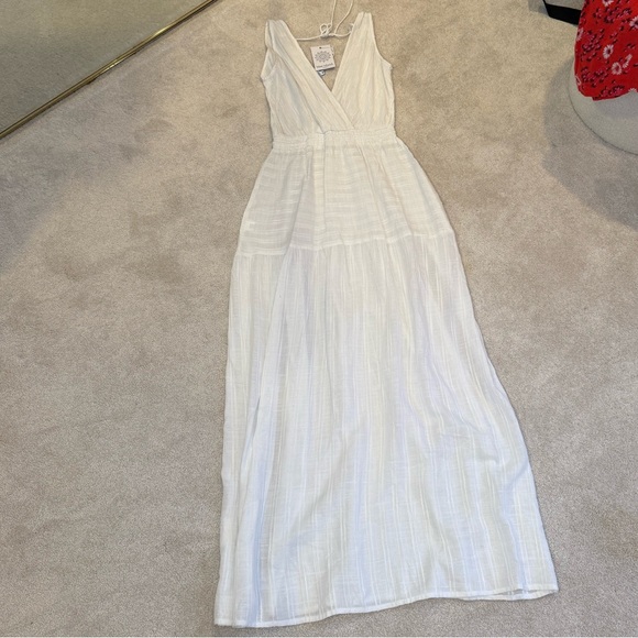 NWT Blue Island White Linen Sheer V Neck Scrunch Waist Maxi Dress Size XS - Picture 8 of 10